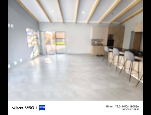 3 BEDROOM TOWNHOUSE FOR SALE IN ISLAND VIEW